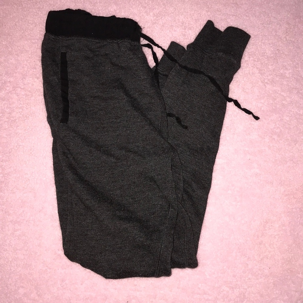 Forever 21 Gray sweatpants